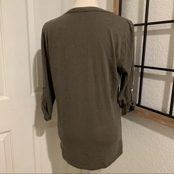 Ann Taylor LOFT olive green top size small - Picture 5 of 5